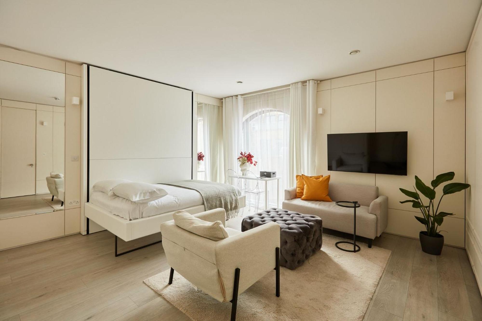 A Prestigious Haven Within London *