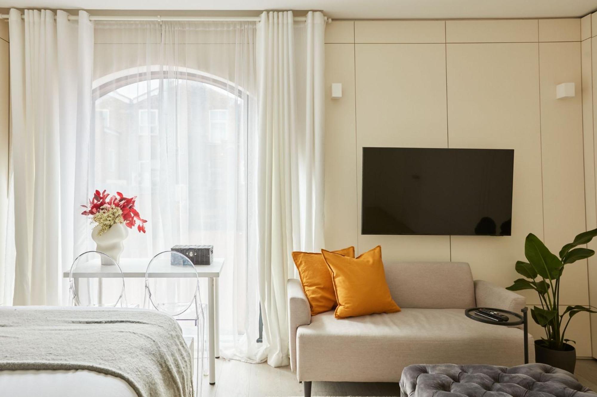 A Prestigious Haven Within London *